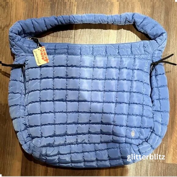 💙  Free People Quilted Carryall Bag in  BLUEBERRY - Picture 4 of 7